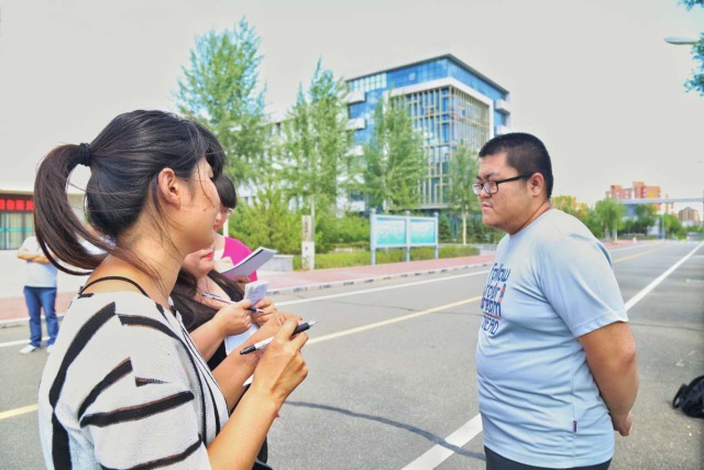 走近2016鄂尔多斯高考状元爆料独家学习秘籍！