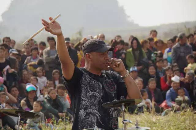 信乐团居然成了他们的“徒弟”？｜21：20《美丽乡村音乐课堂》