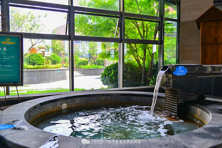 碧桂园十里金滩酒店海边上的五星酒店