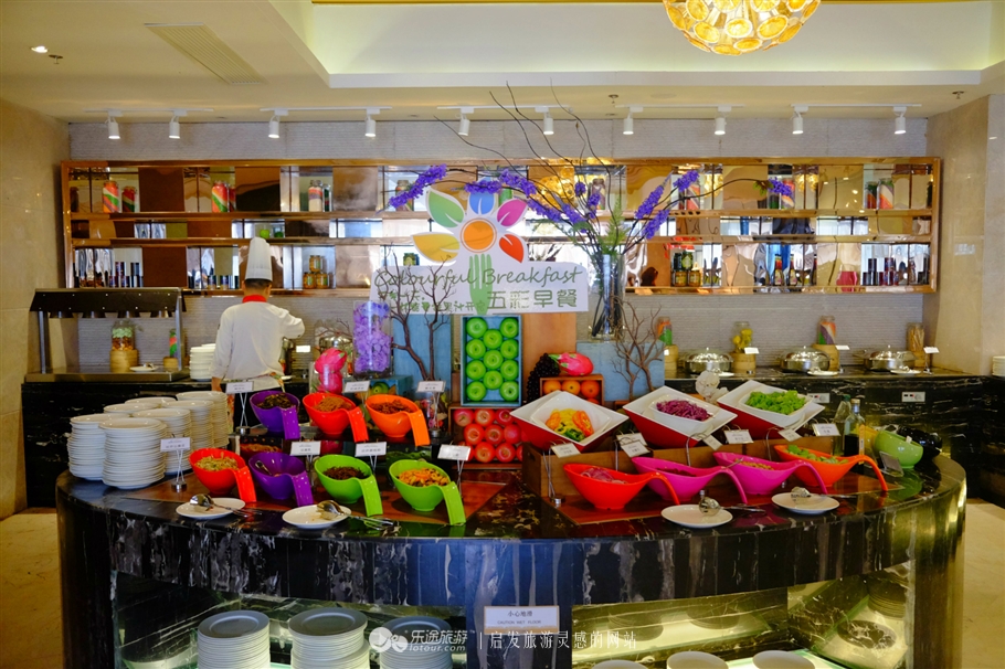 碧桂园十里金滩酒店海边上的五星酒店