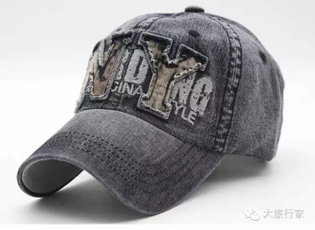 想在旅行中穿的比景色更撩人，何必东走（fei）西逛（qian