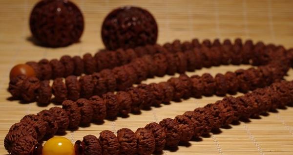 十大文玩手串排行榜 (十大平民文玩手串)