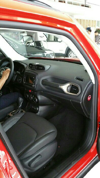 jeep自由侠车怎么样,jeep自由侠深度解析