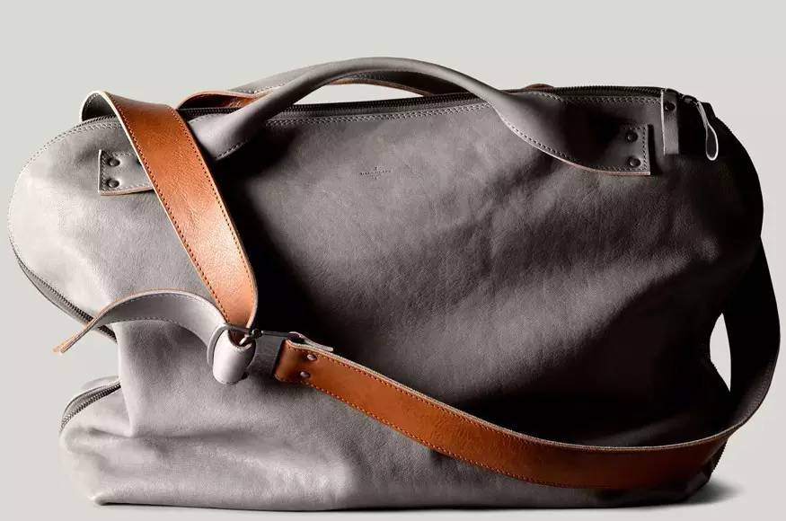 老板出门谈生意带什么包 (商务人士背什么包合适)