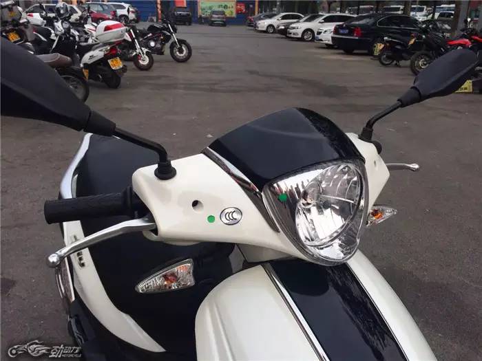 比亚乔fly150呆子测评,新款比亚乔fly150费油吗