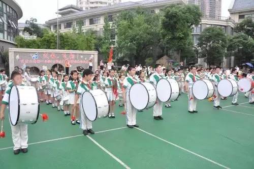 公办vs民办,民办打一公办打一