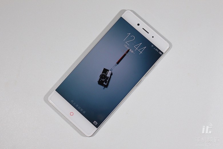 无边框手机努比亚z11,无边框手机真的好用吗