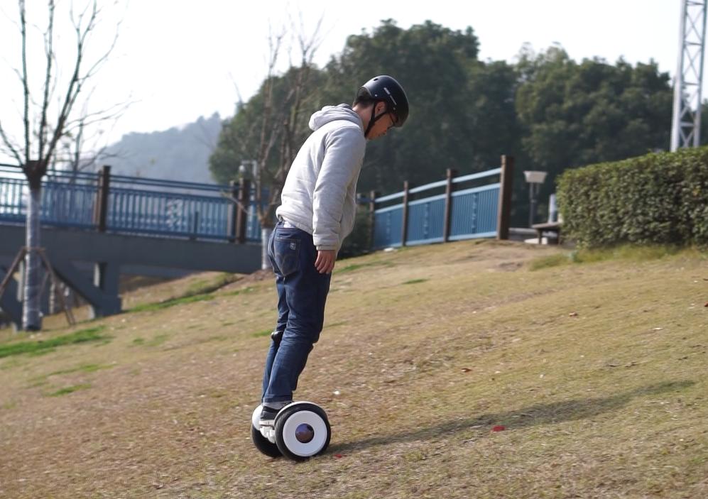 深陷“安全门”，小米九号平衡车究竟表现如何？