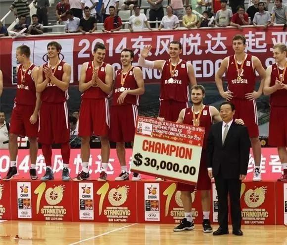 2019斯坦科维奇杯,小世界杯的没落