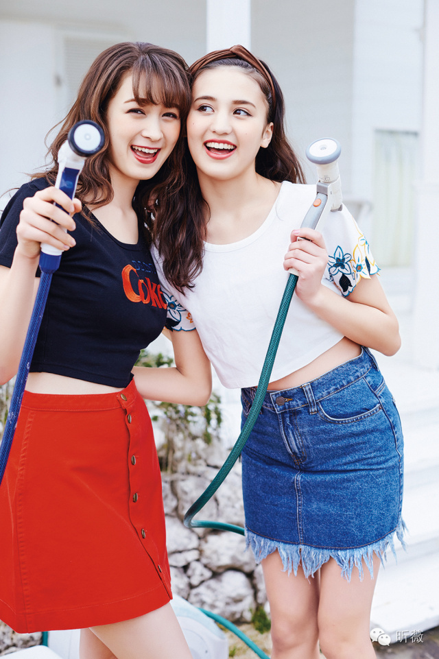 满大街的一排扣子是怎么回事？！