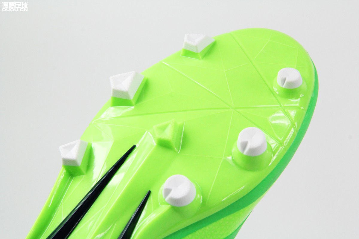 茵宝足球鞋四种形态,茵宝足球鞋velocita的优点