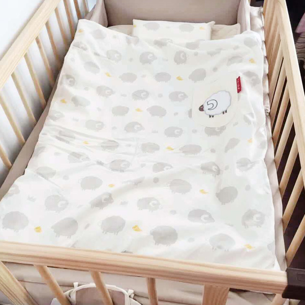 宝宝刚出生都需要买哪些,新生宝宝用品啥时候备