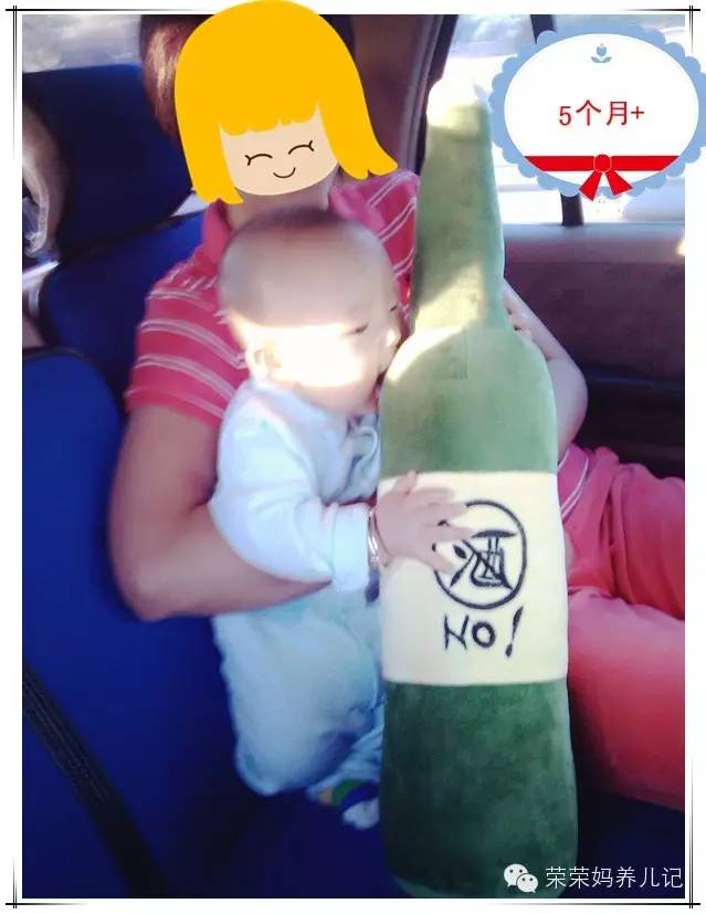 宝宝尽情吃饭,宝贝口欲期吃手要阻止吗