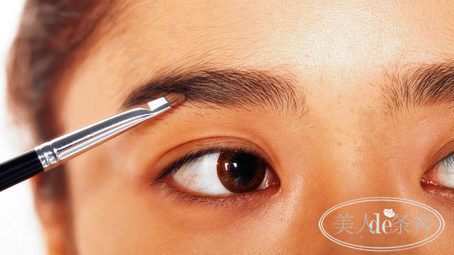 教你美｜网红眉OUT！请收下这3款个性粗眉妆！