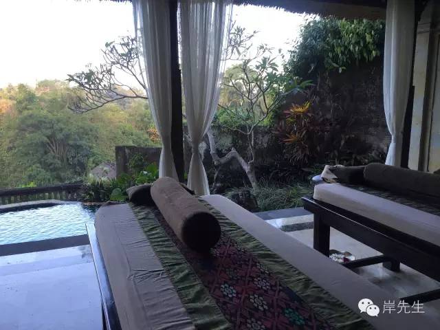 巴厘岛攻略|花155元望着大海享受SPA，神仙也不过如此