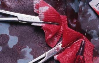 婆婆为了省钱，不让输血害死了儿媳妇，依然只想要孙子！