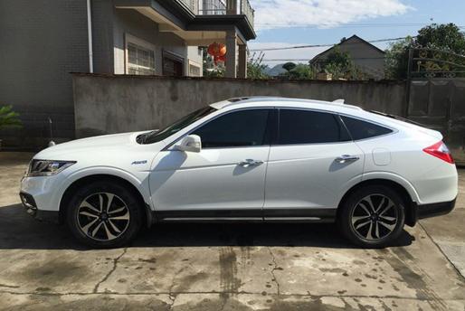 外观很酷很帅的车,2017年本田歌诗图3.0lawd试驾