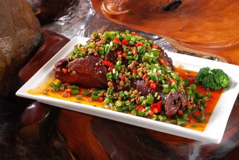 新芙蓉大酒楼美食,这里有着风味独特的地方美食