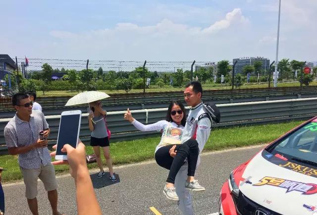 关于赛车的人生哲理,关于赛车的描写