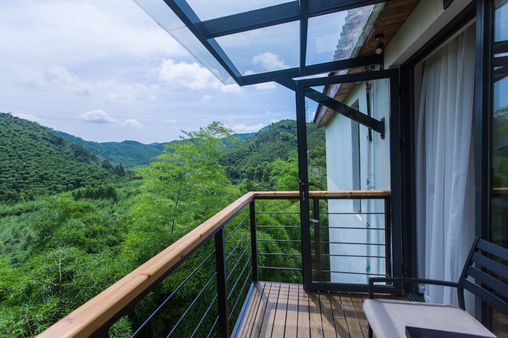 夏天去山上避暑好不好,莫干山下雨天旅游攻略详细