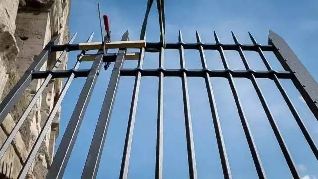 这些大牌告诉你:真正的意大利制造不光有钱任性，而且有情有义!