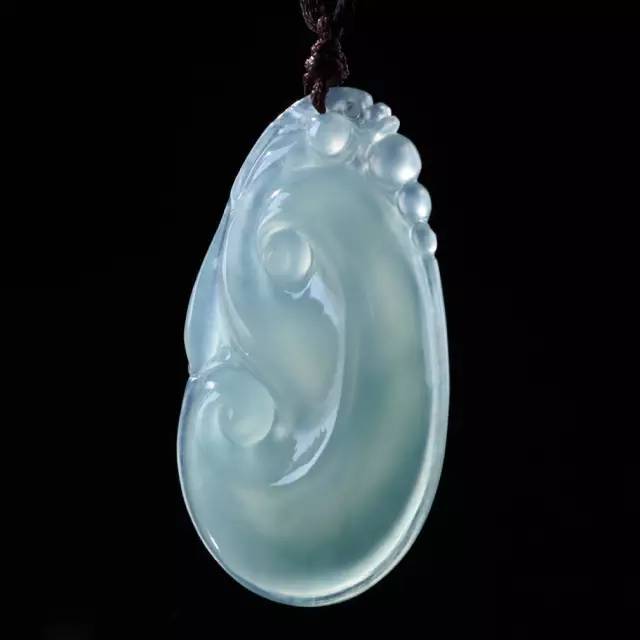 挠痒痒的，叫价千万元？竟然还有人买了