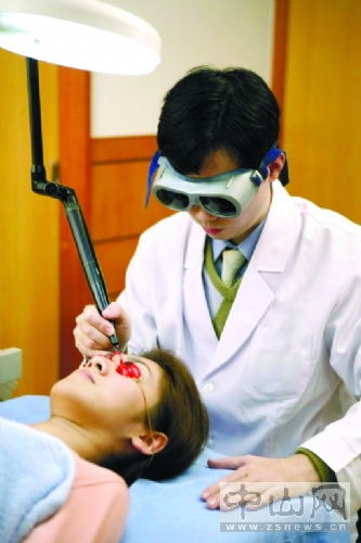 今年暑假，中山学生热衷微整形