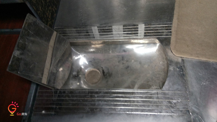 依维柯2046房车改装全过程,依维柯都灵v改房车