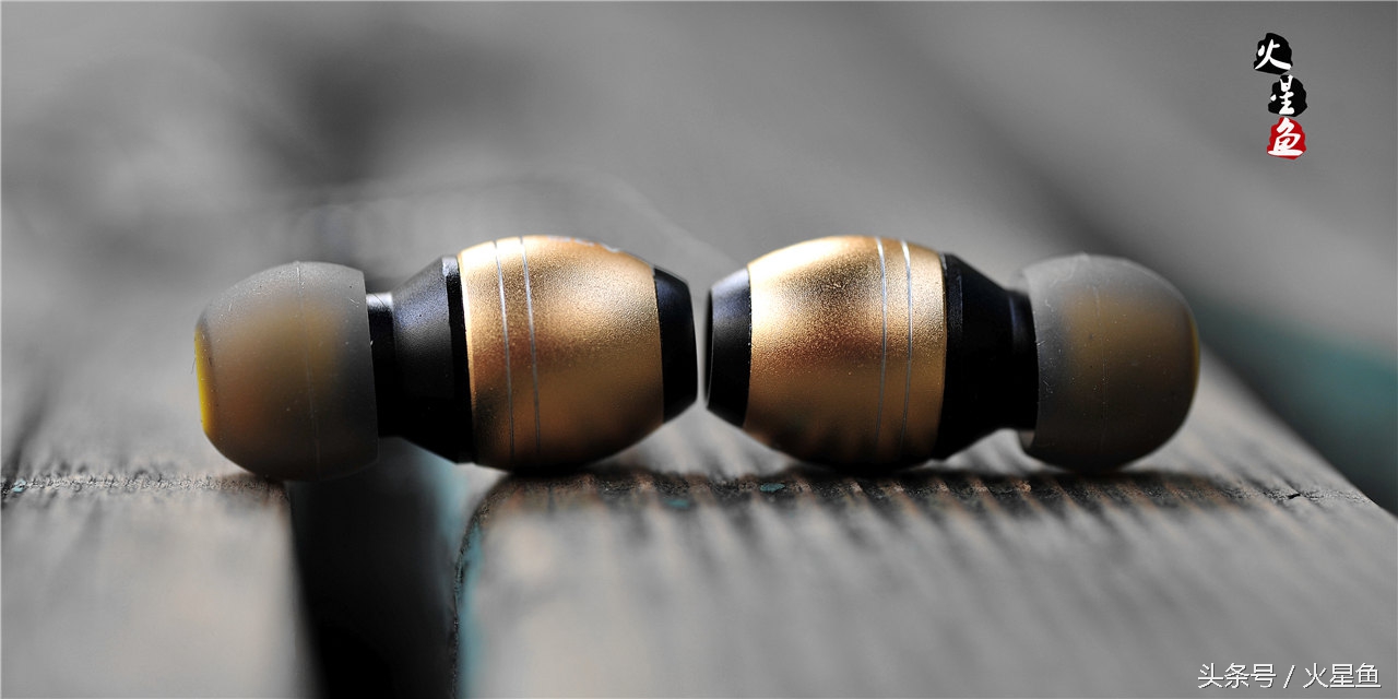 其貌不扬却音质很好的有线耳机,不出名但音质好的蓝牙耳机