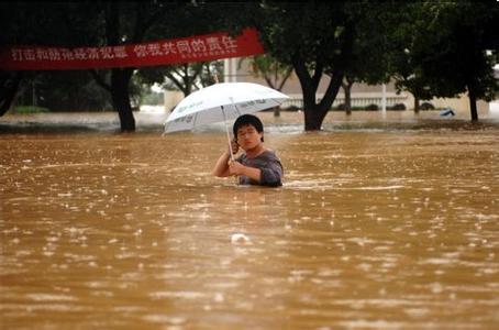 遇到暴雨来临，我们该怎么办？