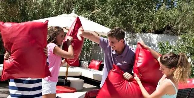 三亚十大最适合亲子游的酒店,三亚亲子游被这家酒店惊艳到了