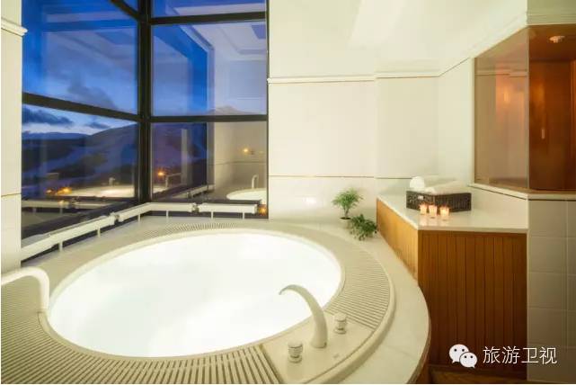 胡歌霍建华最美的场景视频,胡歌霍建华冬天游玩