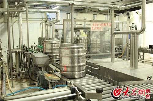 烟台人一天“哈”100吨散啤天气越热喝得越多