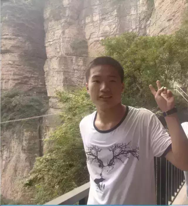郑州外国语学校现在有多少个学生,传说中别人家的孩子