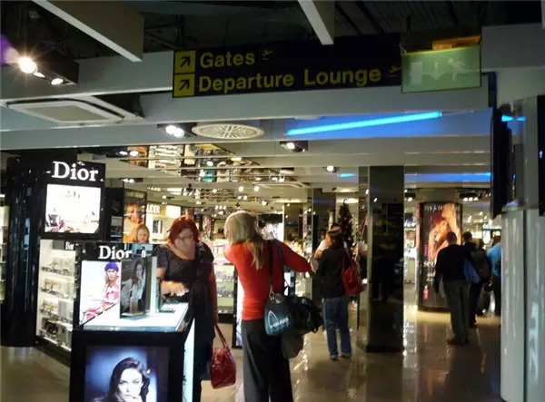 国外机场免税店购物流程,迪拜机场免税店买什么最划算