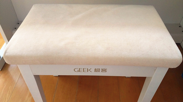 GEEK智能钢琴初体验：不会五线谱也要弹钢琴？