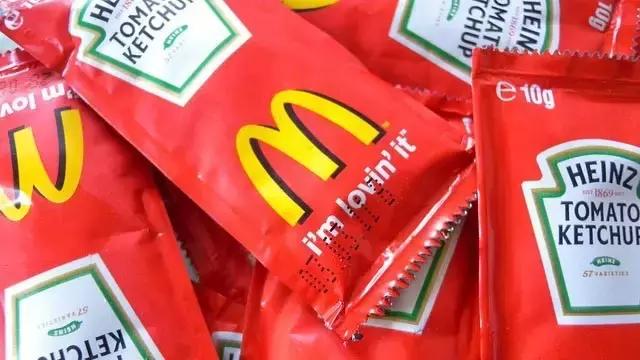 男朋友送我的礼物在我看来很贵,男朋友送的礼物吓人