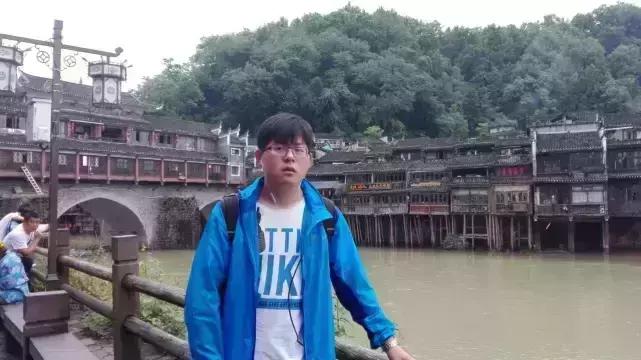 郑州外国语学校现在有多少个学生,传说中别人家的孩子