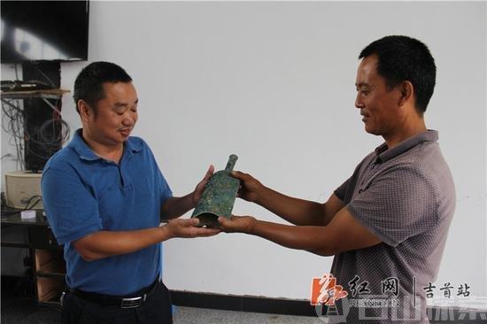 4000-5000带4g独显笔记本电脑推荐,暴雨冲出带盖青铜器