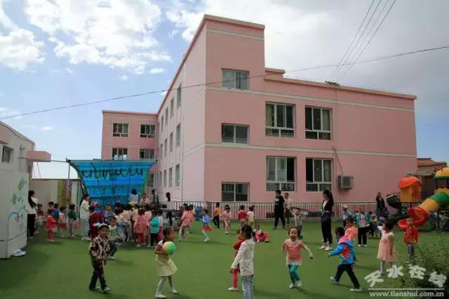 閲戝北闀囦紭璐ㄥ辜鍎垮洯,閲戝北闀囦腑蹇冨辜鍎垮洯