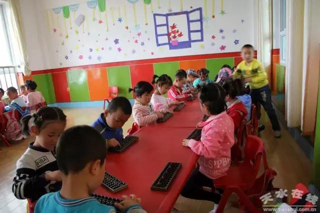 閲戝北闀囦紭璐ㄥ辜鍎垮洯,閲戝北闀囦腑蹇冨辜鍎垮洯