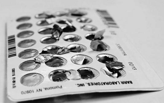 认为安全很容易怀孕的危险爱爱方式。再不信邪继续用