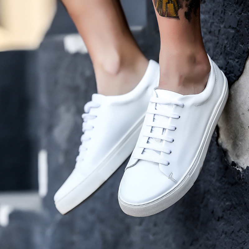 喏，你要的小白鞋都在这儿了