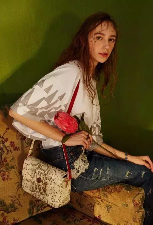 高圆圆最新背的包包,高圆圆剧中包包