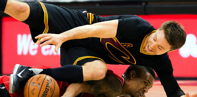 打球最脏球员调查：马修第一