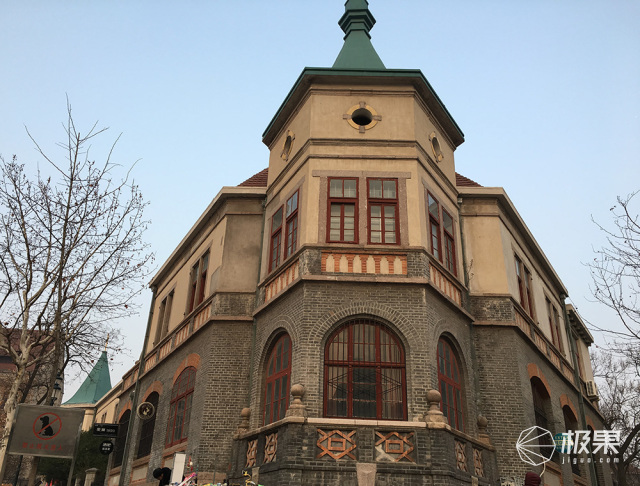 有没有跟iphone一样的手机,和iphone外观相似的安卓机