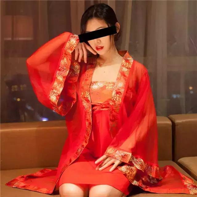 *八禁十**，那些令人脸红心跳的小玩意，让你在冬天重新燃起一把火