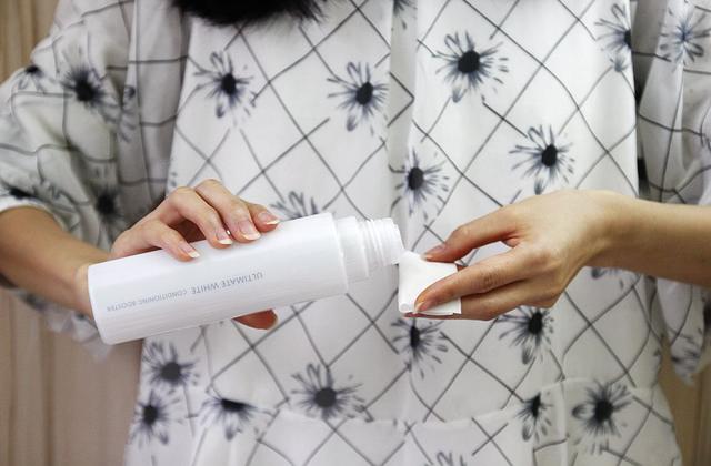 欧珀莱均衡淡化细纹,欧珀莱修护肌底老爸测评