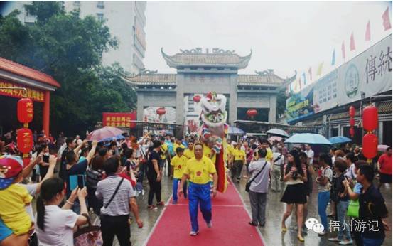 我们真的低估了2016年龙母诞的魅力，没去现场的你后悔了吗？