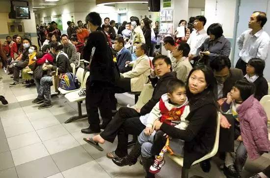 亲身体验儿科医生的一天，读完后我陷入了沉默